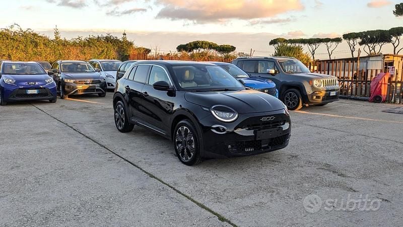 Usata Fiat 600 La Prima 101 CV (74 kW) 2024 Nero SUV