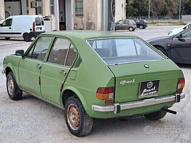 Begagnad Alfa Romeo Alfasud 63 HK (46 kW) 1970 Grön Sedan