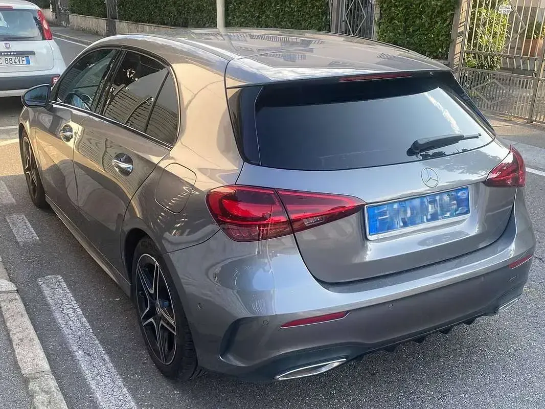 Usata Mercedes A180 Advanced 116 CV (85 kW) 2024 Grigio Berlina