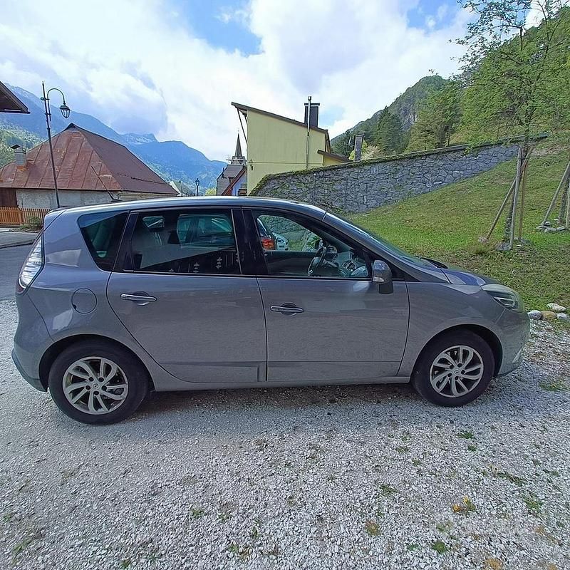 Usata Renault Scénic III 110 CV (80 kW) 2014 Monovolume