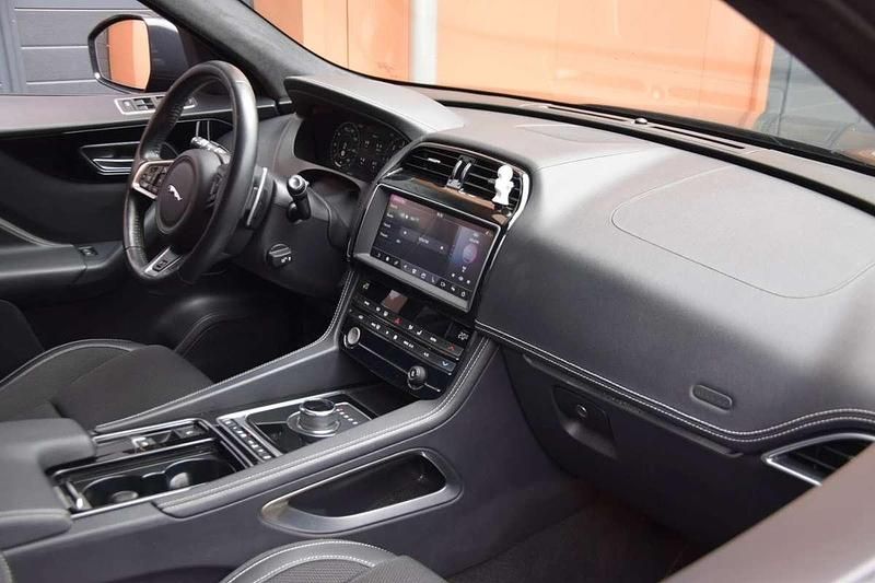 Usata Jaguar F-Pace R-Sport 179 CV (131 kW) 2018 Nero SUV