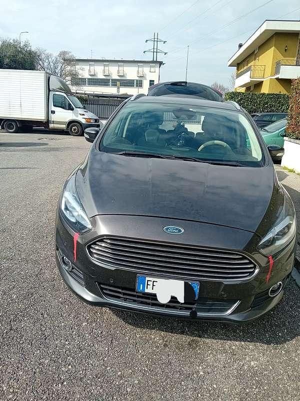 Usata Ford S-MAX Titanium 150 CV (110 kW) 2016 Monovolume