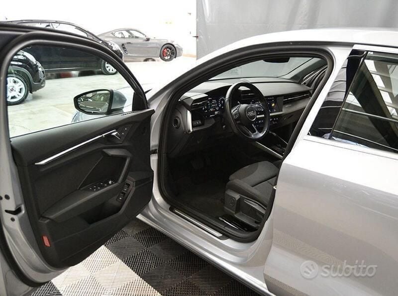 Usata Audi A3 e-tron Advanced 150 CV (110 kW) 2020 Argento Utilitaria