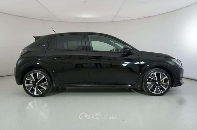 Usata Peugeot 208 GT-line 101 CV (74 kW) 2020 Nero Utilitaria