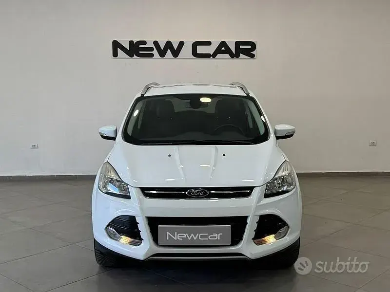 Usata Ford Kuga Titanium 150 CV (110 kW) 2015 Bianco SUV
