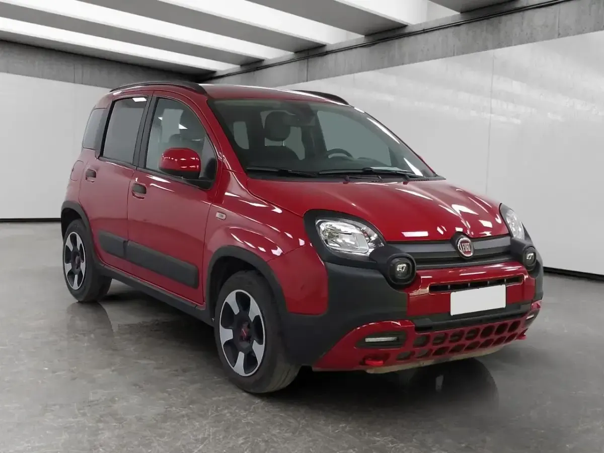 Usata Fiat Panda Cross Cross 70 CV (51 kW) 2024 Rosso Utilitaria