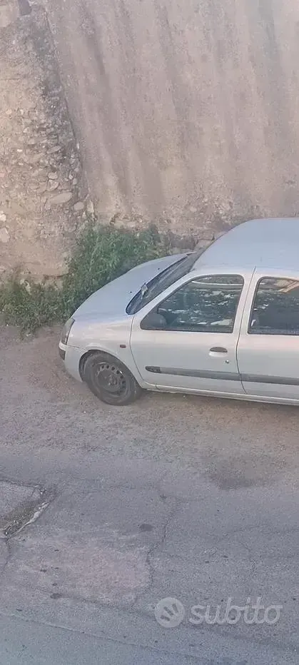 Usata Renault Clio II 2002 Grigio