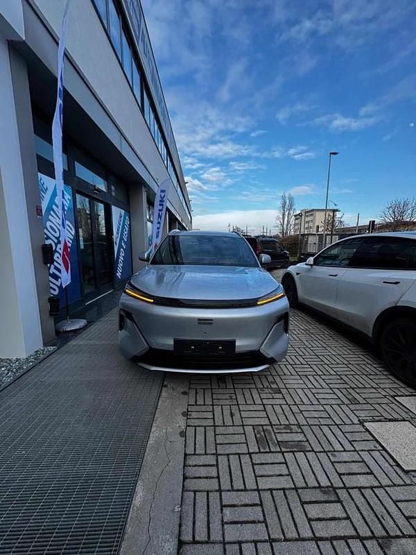 Nuova Geely Starray 218 CV (160 kW) 2026 Argento metallizzato SUV