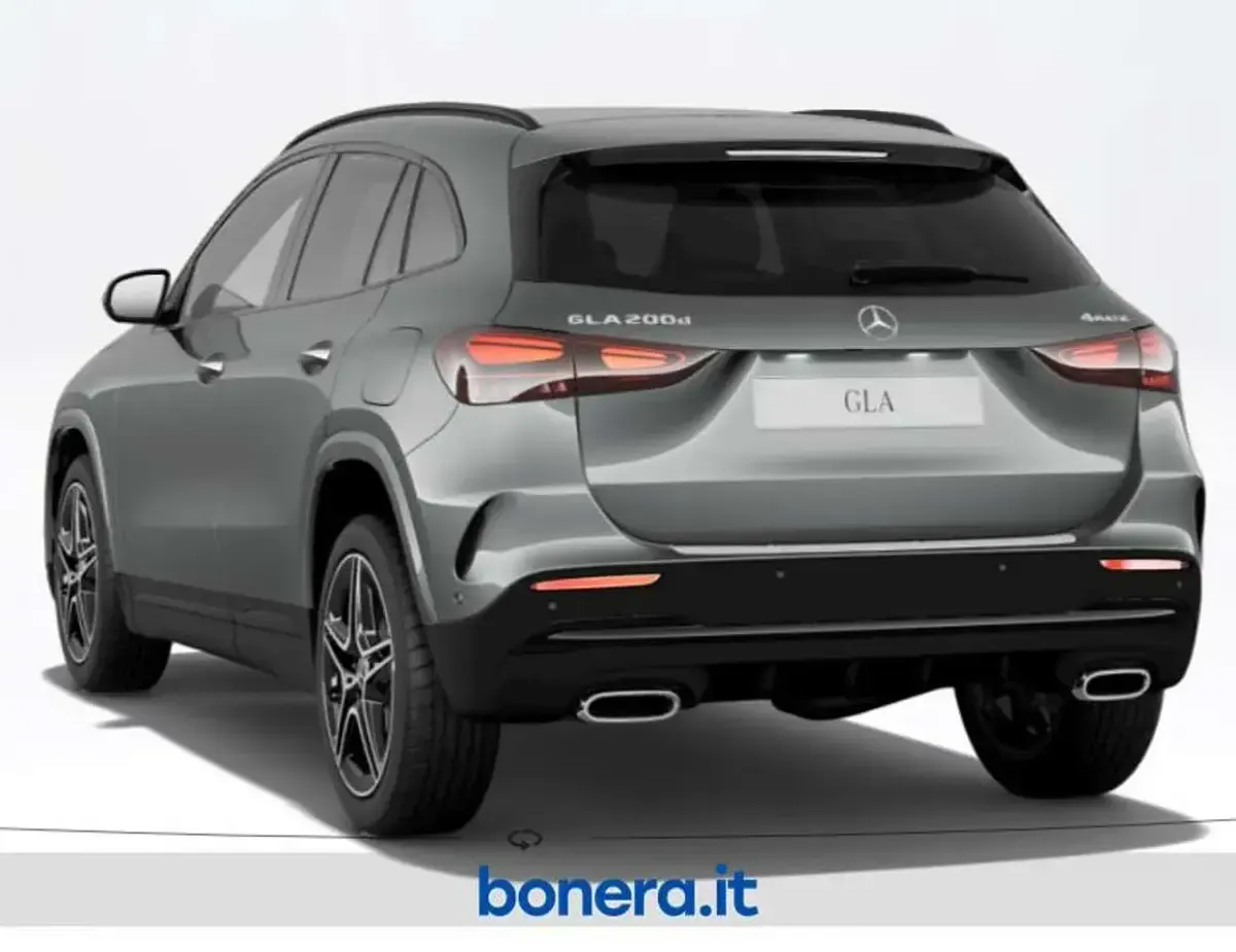 Nuova Mercedes GLA200 Advanced Plus 150 CV (110 kW) 2026 Grigio montagna SUV