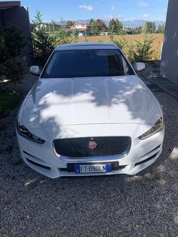 Usata Jaguar XE Portfolio 179 CV (131 kW) 2018 Berlina