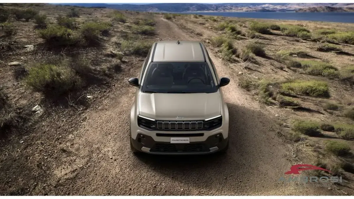 Novo Jeep Avenger Summit 101 HP (74 kW) 2026 Cinzento SUV
