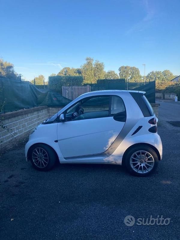 Usata Smart ForTwo Coupé 71 CV (52 kW) 2010 Bianco Coupé