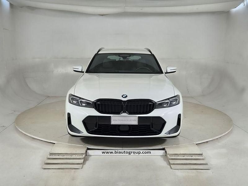 Usata BMW 320e M Sport 190 CV (139 kW) 2025 Bianco Station wagon