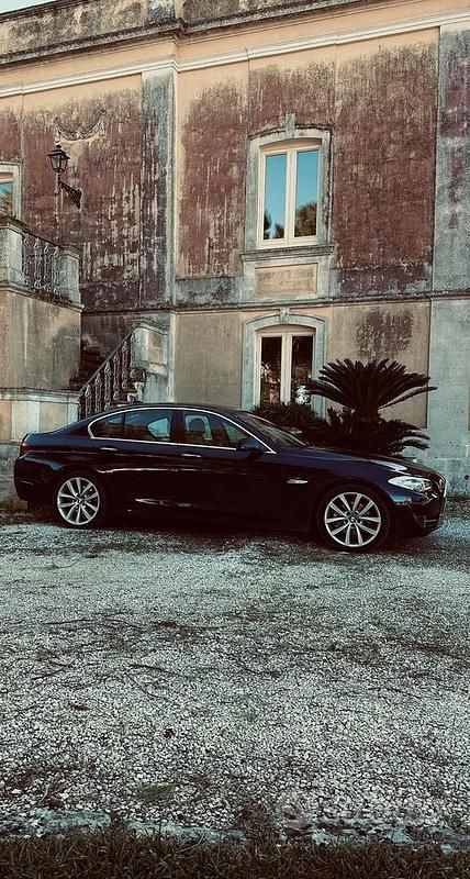 Usata BMW 520 2011 Blu Berlina