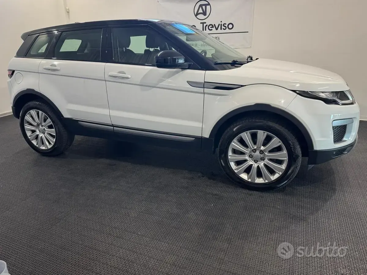 Usata Land Rover Range Rover evoque SE 150 CV (110 kW) 2017 Bianco SUV