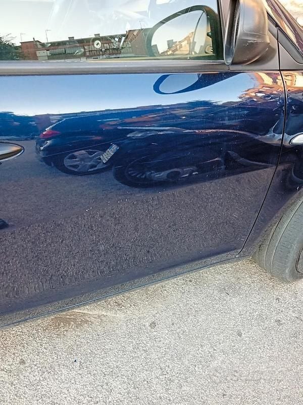 Usata Lancia Ypsilon 69 CV (50 kW) 2019 Blu Utilitaria