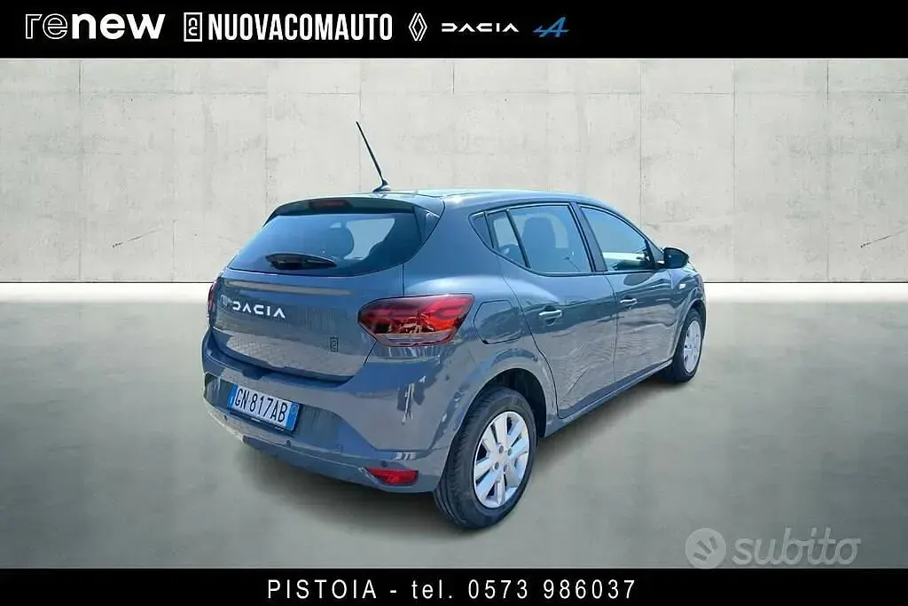 Usata Dacia Sandero Expression 101 CV (74 kW) 2023 Grigio Berlina
