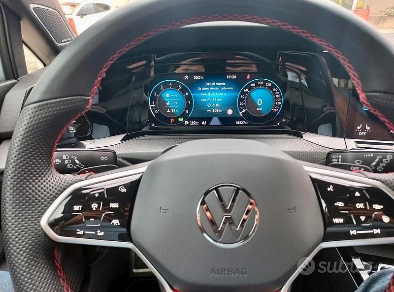 Usata VW Golf VIII GTI 245 CV (180 kW) 2023 Argento Berlina