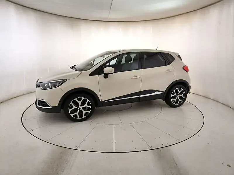 Usata Renault Captur 90 CV (66 kW) 2014 Beige SUV