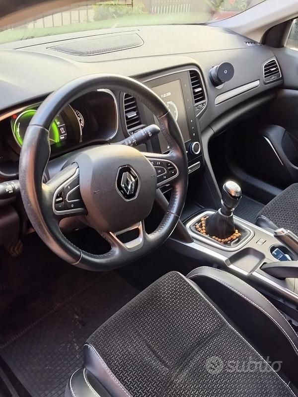 Usata Renault Mégane IV Intens 110 CV (80 kW) 2018 Nero Berlina