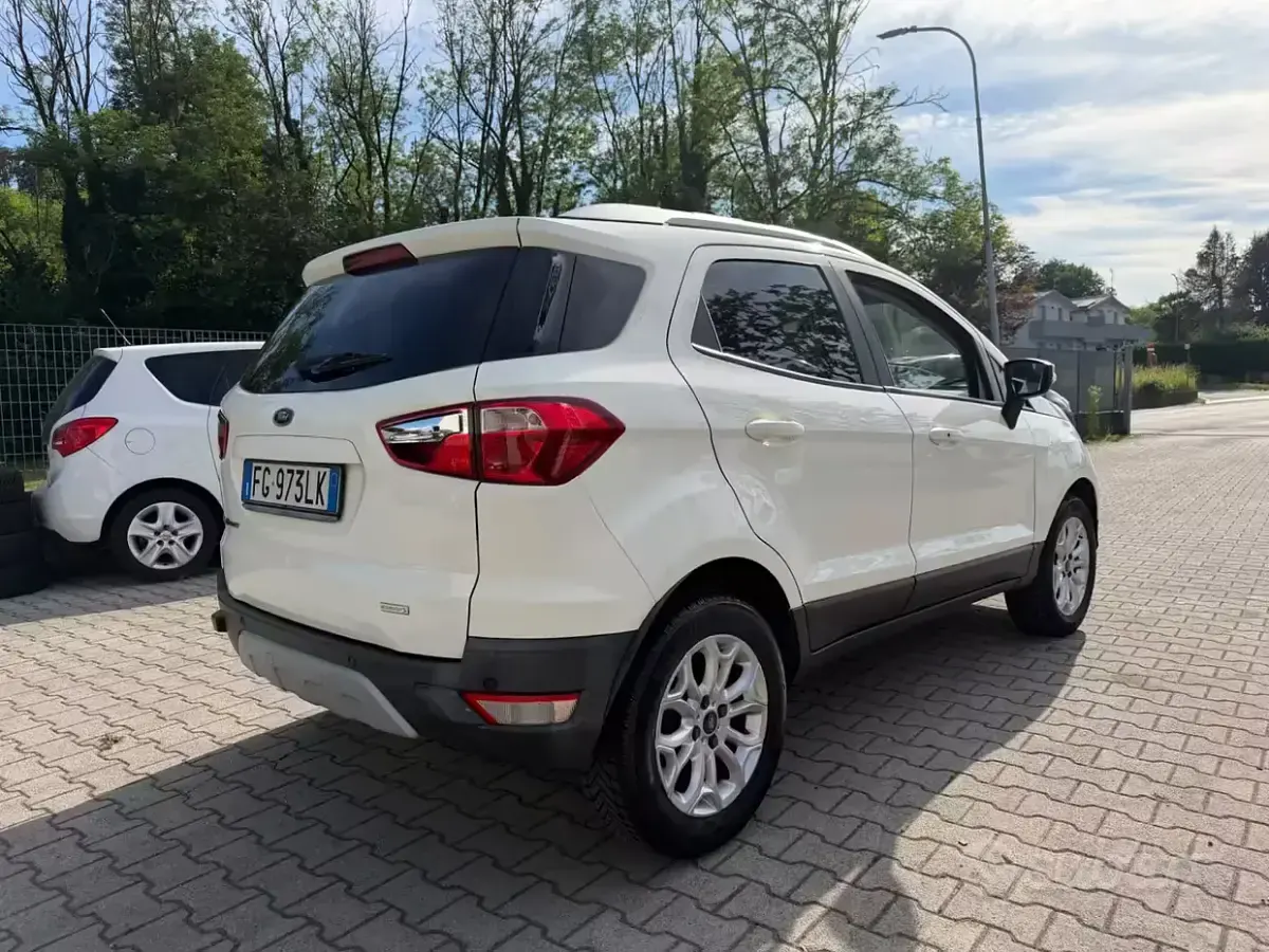 Usata Ford Ecosport 125 CV (91 kW) 2017 Bianco SUV
