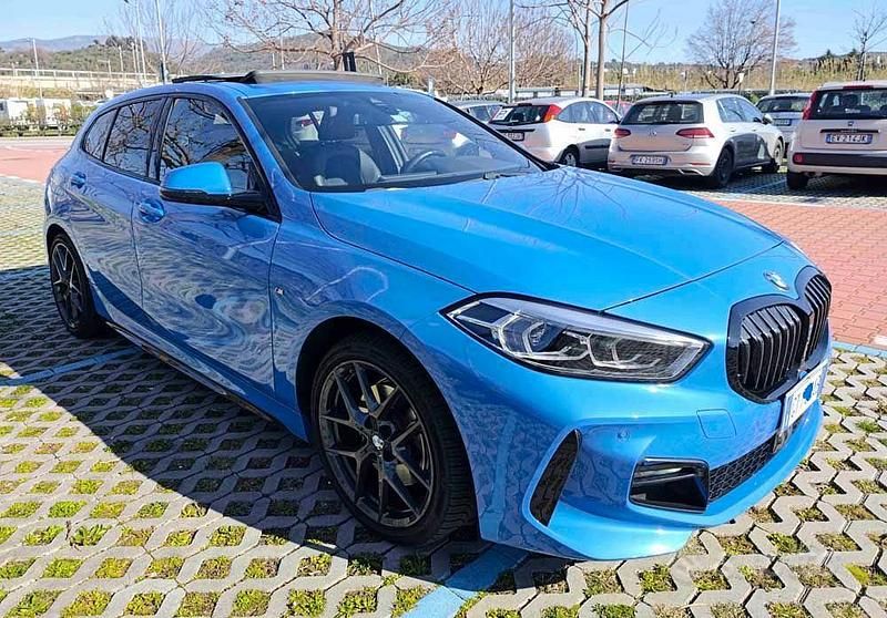 Usata BMW 118 M Sport 150 CV (110 kW) 2024 Blu/azzurro Utilitaria