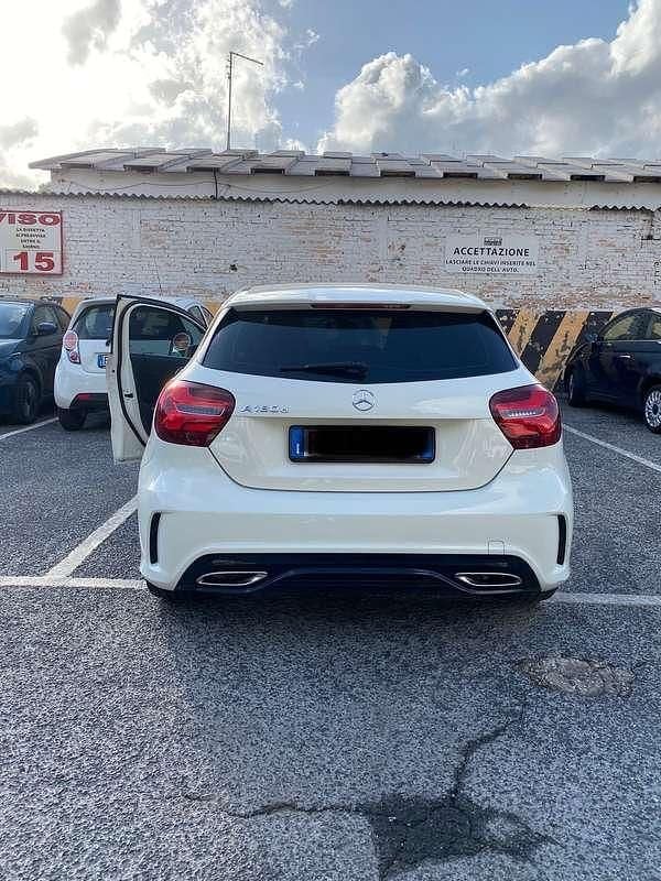 Usata Mercedes A180 Premium 109 CV (80 kW) 2016 Berlina