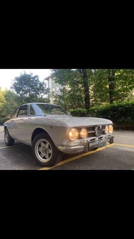 Usata Alfa Romeo 1750 Veloce 117 CV (86 kW) 1971 Grigio Berlina