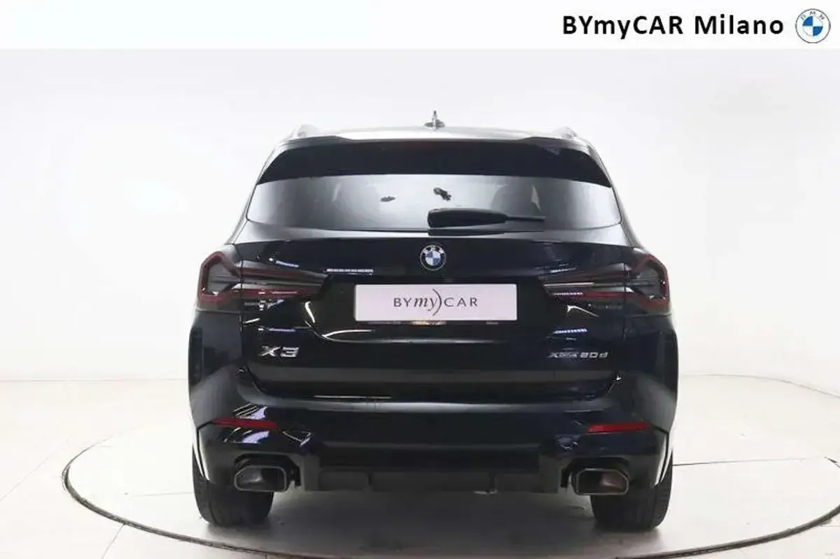 Usata BMW X3 M Sport 190 CV (139 kW) 2023 Black sapphire metallizzato SUV