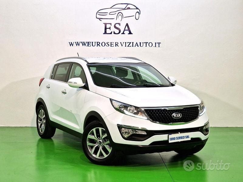 Bianco Usata 2015 Kia Sportage Active SUV | 11.000 € (Buon prezzo) - Immagine 1/3