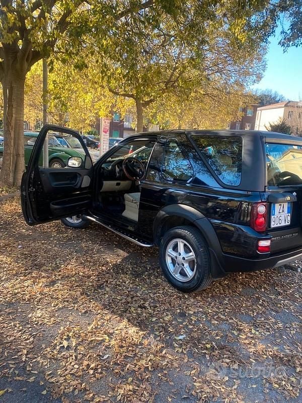 Usata Land Rover Freelander 103 CV (75 kW) 2004 Nero SUV