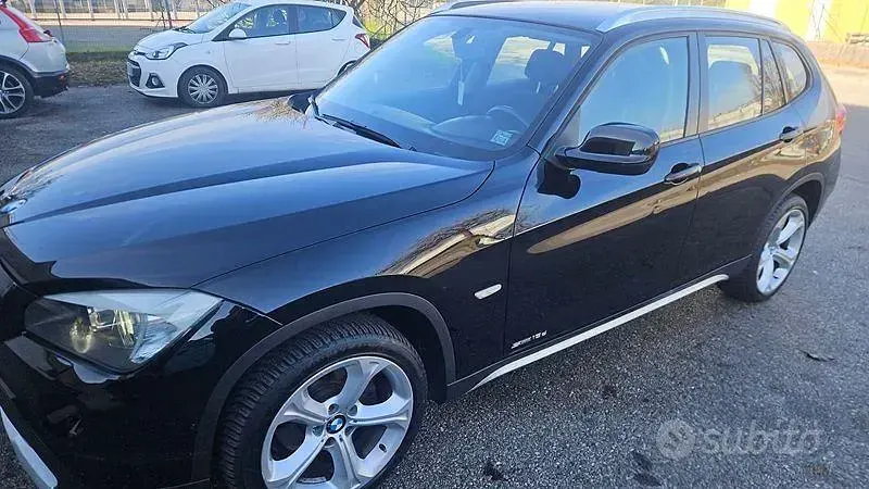 Usata BMW X1 143 CV (105 kW) 2011 Nero SUV