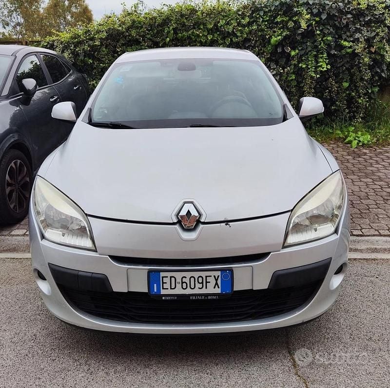 Usata Renault Mégane 110 CV (80 kW) 2010 Berlina
