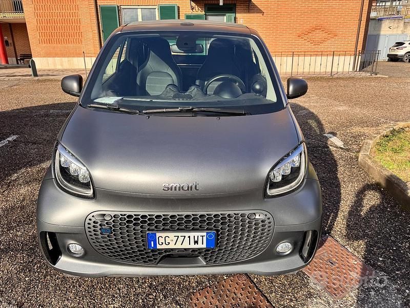 Begagnad Smart ForTwo Electric Drive Prime 60 kW (82 HK) 2021 Grå Cab