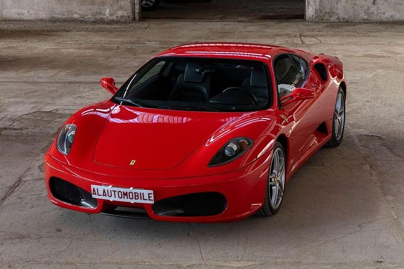 Usata Ferrari F430 489 CV (359 kW) 2007 Rosso scuderia Coupé