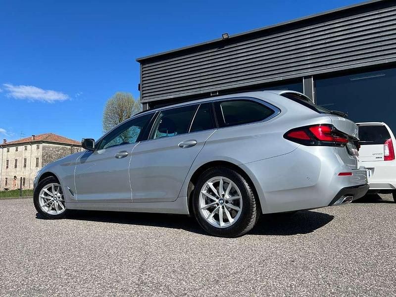 Usata BMW 520 190 CV (139 kW) 2021 Argento Station wagon