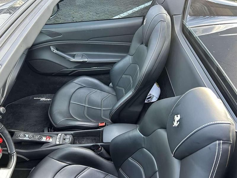 Usata Ferrari 488 670 CV (492 kW) 2017 Other Cabrio