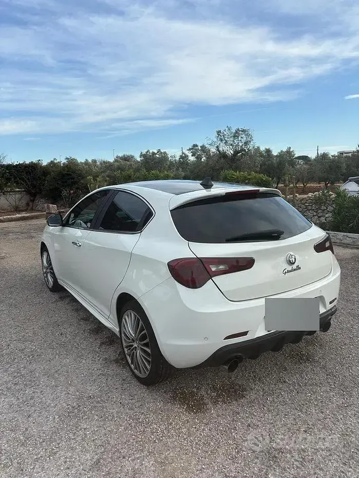 Usata Alfa Romeo Giulietta 150 CV (110 kW) 2013 Bianco Utilitaria