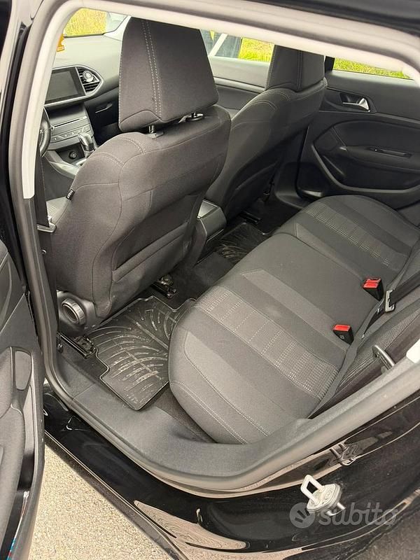 Usata Peugeot 308 SW GT-line 130 CV (95 kW) 2016 Station wagon