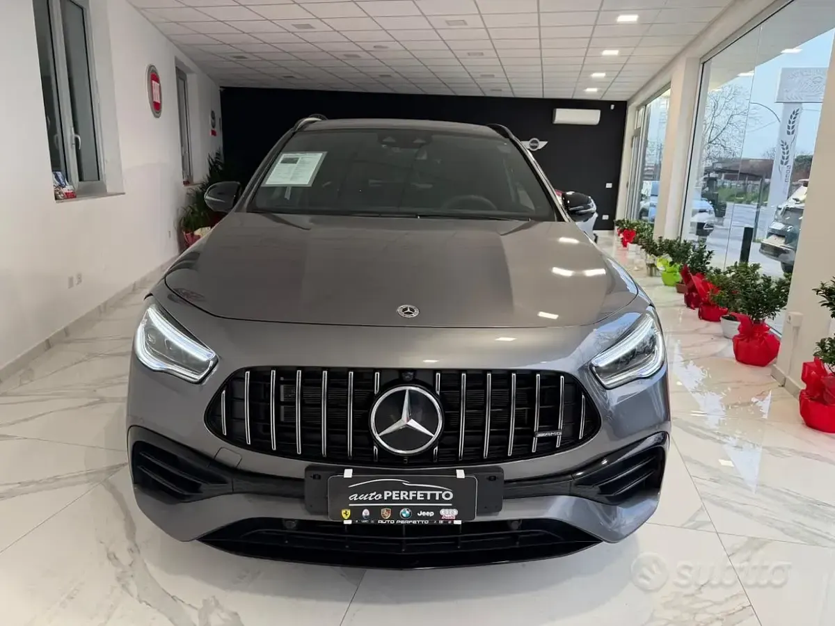 Usata Mercedes GLA45 AMG AMG 421 CV (309 kW) 2021 Grigio SUV