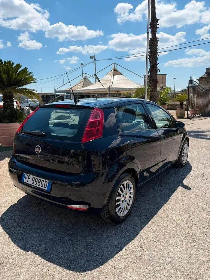 Usata Fiat Punto 90 CV (66 kW) 2018 Utilitaria
