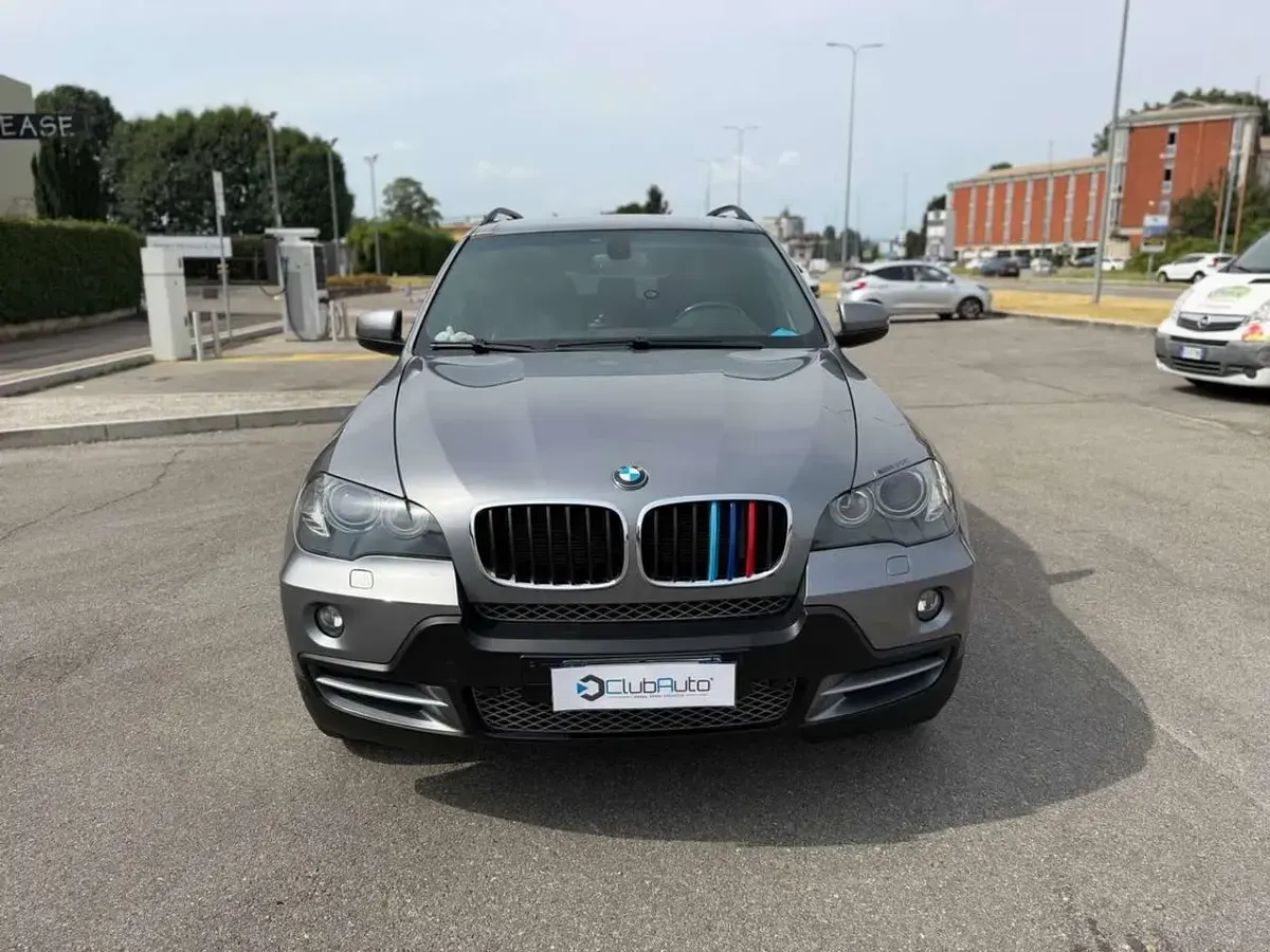 Usata BMW X5 Comfort Edition 235 CV (172 kW) 2007 Grigio SUV