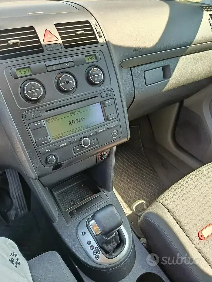Usata VW Touran 140 CV (102 kW) 2006 Nero Monovolume