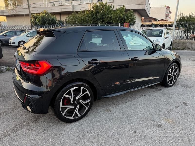 Usata Audi A1 115 CV (84 kW) 2021 Nero SUV