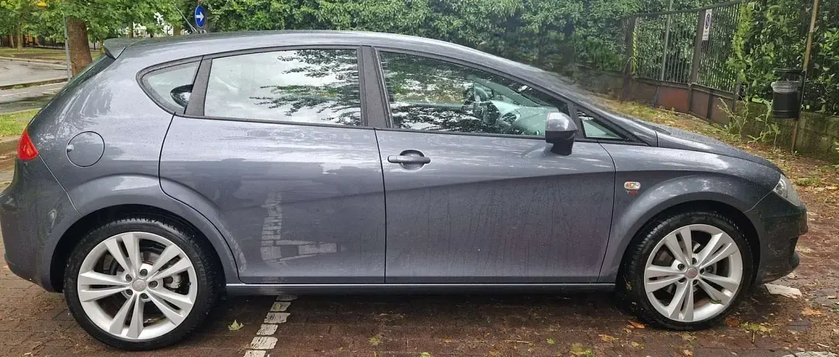 Usata Seat Leon Copa 140 CV (102 kW) 2011 Grigio Utilitaria