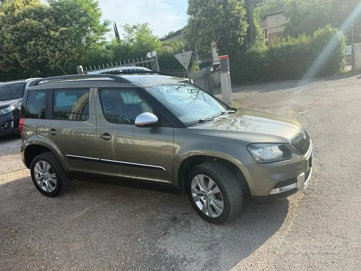 Usata Skoda Yeti Outdoor Style 150 CV (110 kW) 2016 Verde SUV
