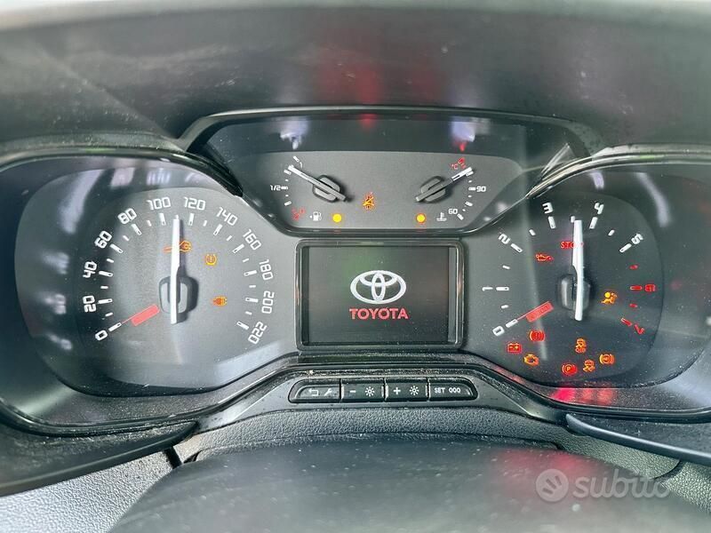 Usata Toyota Proace Verso City 130 CV (95 kW) 2022 Grigio Station wagon