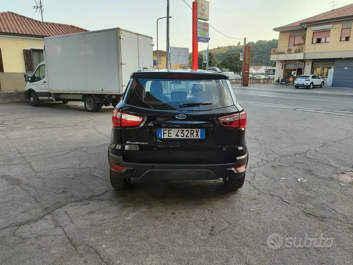Usata Ford Ecosport 95 CV (69 kW) 2016 Nero SUV