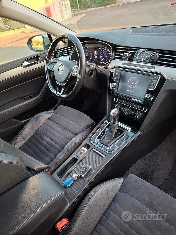 Usata VW Passat 2018 Grigio Berlina