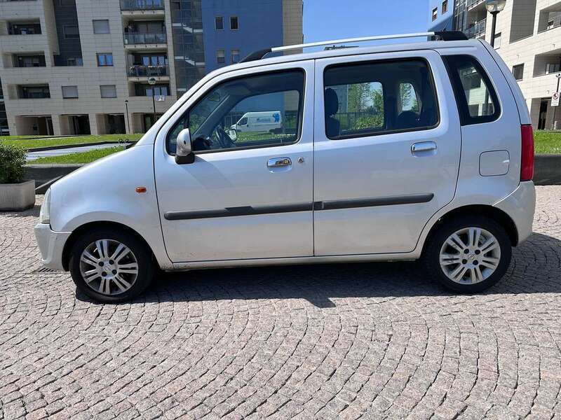 Venduto Opel Agila AgilaI 2000 1.2 16. - auto usate in vendita